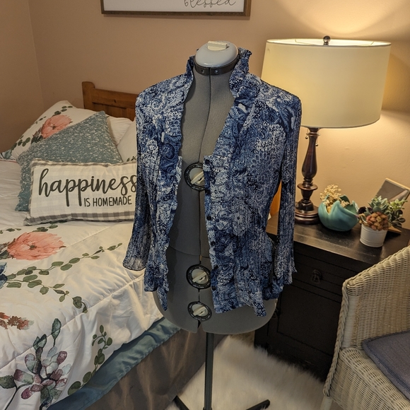 Larry Levine blue and white floral swirl button up - Picture 7 of 9